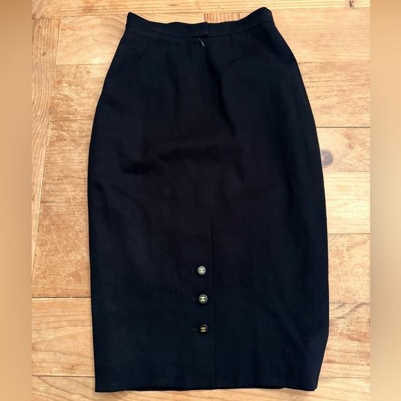 Vintage Chanel Boutique Pencil Skirt - Picture 5 of 7